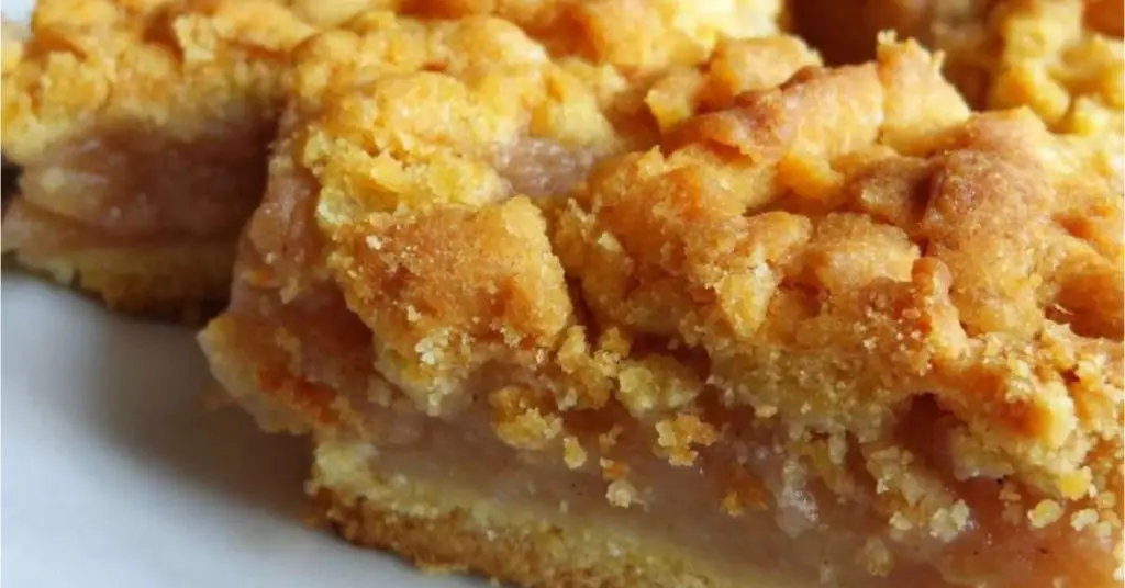 En este artículo te contamos como hacer Torta de manzana (con fiaca) ¡Todo junto al horno y se hace sola! Es ideal para compartir