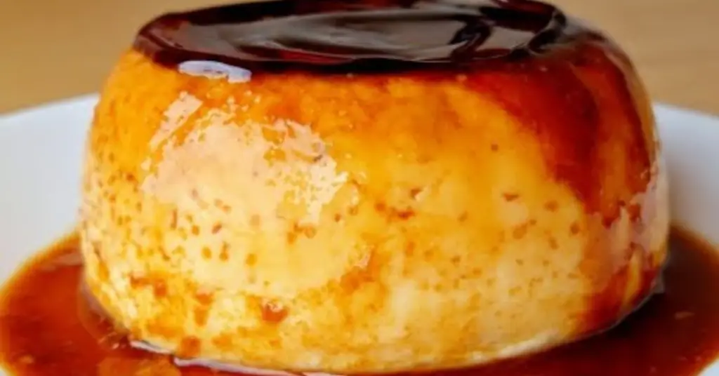 Si vous souhaitez préparer un dessert exquis et en même temps en faire votre juste part, nous vous expliquons ici comment préparer un flan au micro-ondes.